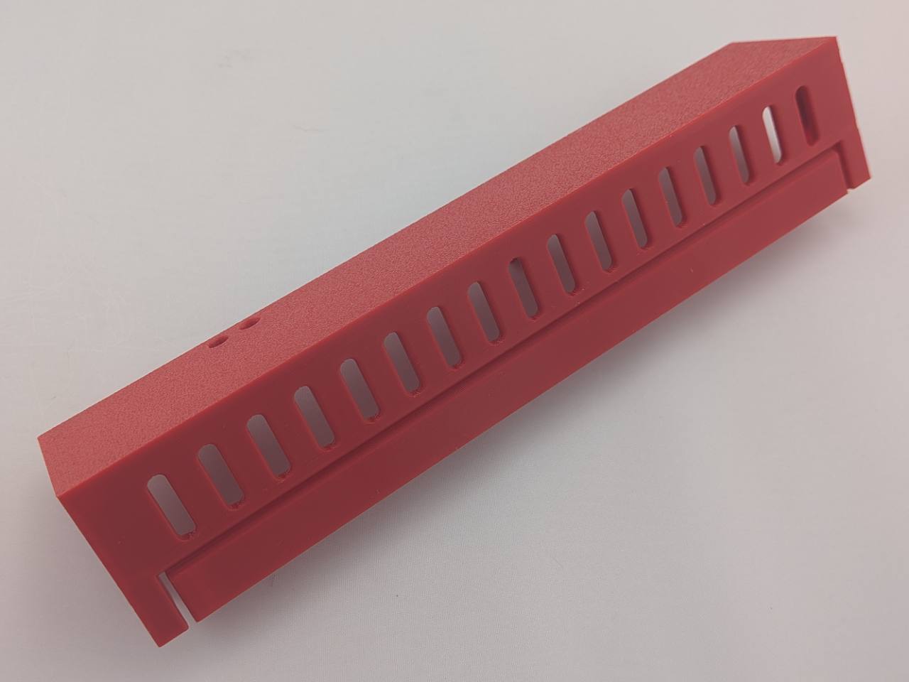 Red Kicker 40SS 50SI 80SS 100SI replacement amplifier terminal cover, product-only front view