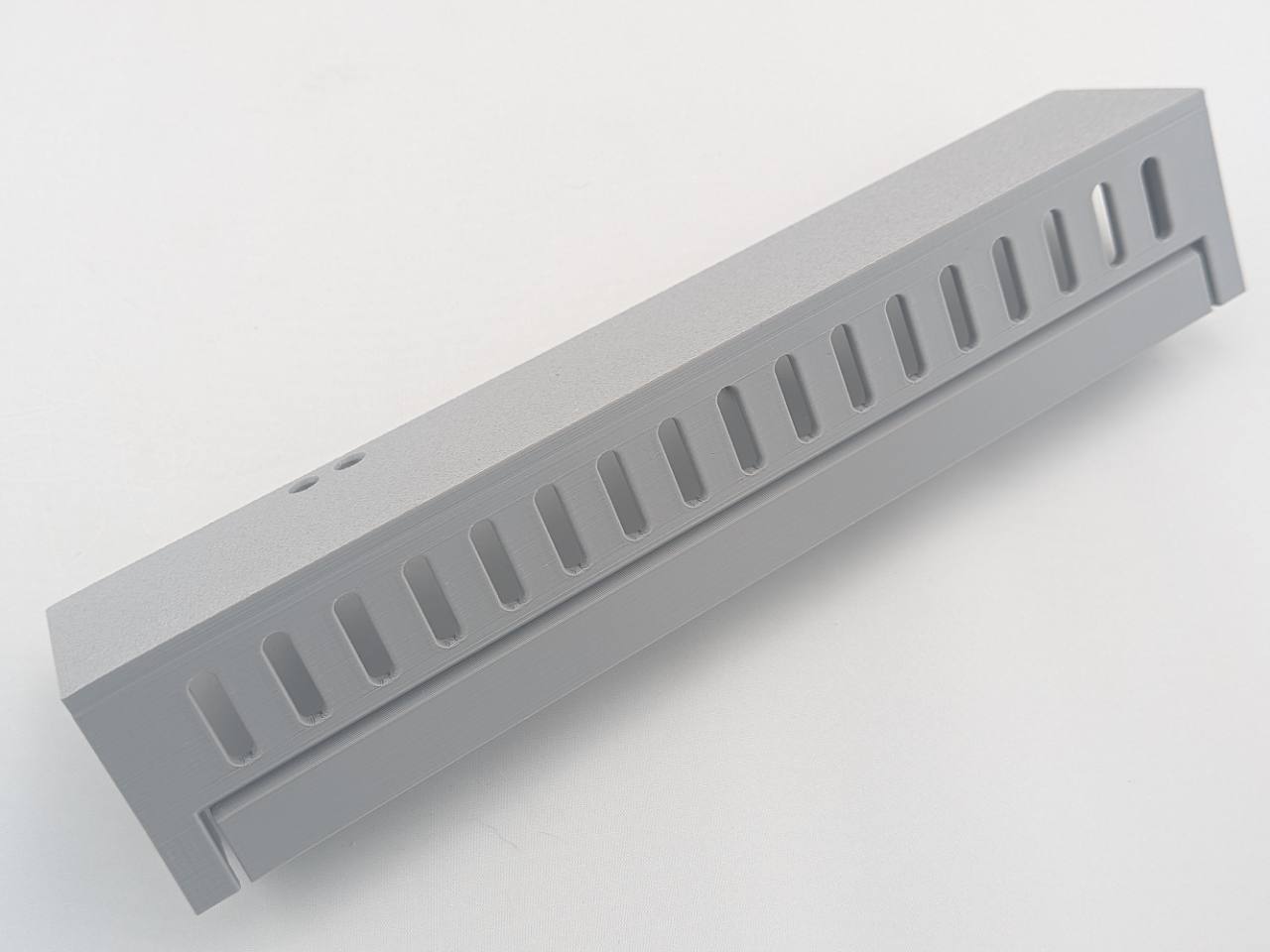 Gray Kicker 40SS 50SI 80SS 100SI replacement amplifier terminal cover, product-only front view